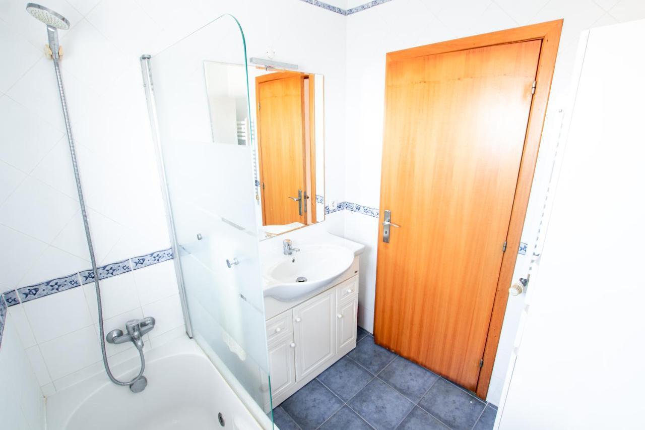 Villa 6Pax Baby Friendly Near Dino Park&Beaches Sao Bartolomeu dos Galegos e Moledo Luaran gambar